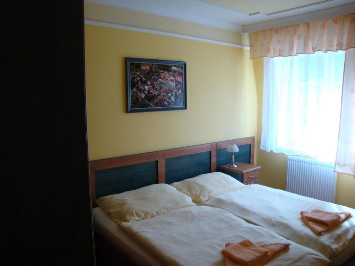 Lazne Evzenie Hotel Klášterec nad Ohří Cameră foto
