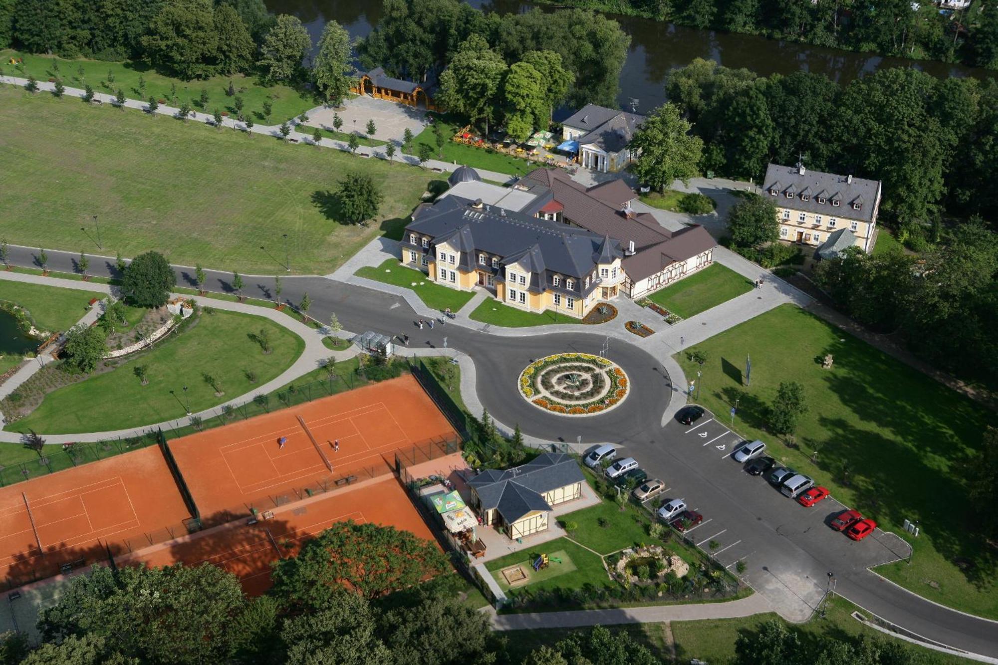 Lazne Evzenie Hotel Klášterec nad Ohří Exterior foto