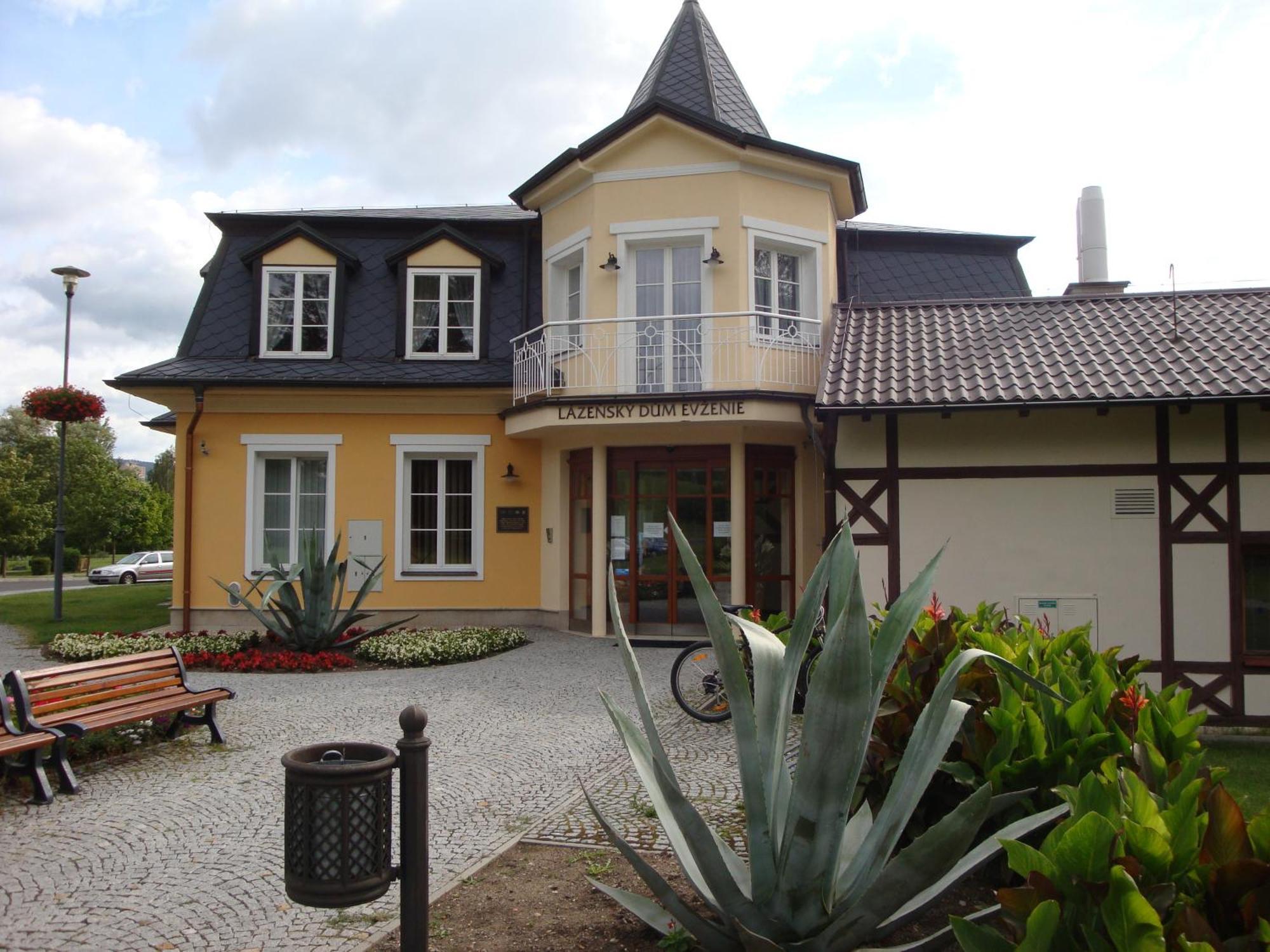 Lazne Evzenie Hotel Klášterec nad Ohří Exterior foto